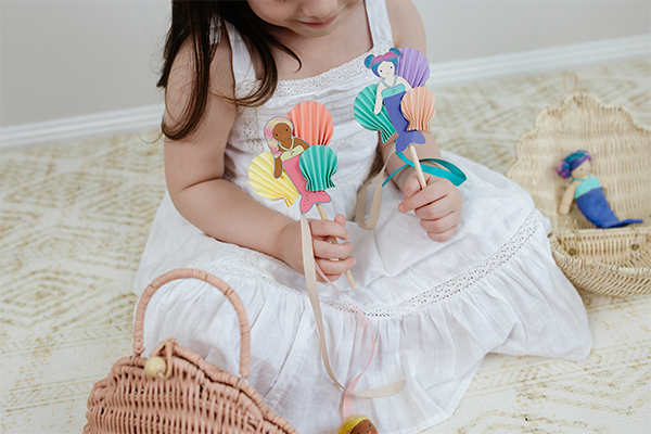 DIY | Magical upcycled Holdie™ Mermaid wand