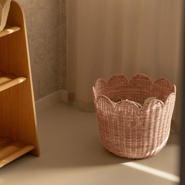 Rattan Tulip Basket - Seashell Pink